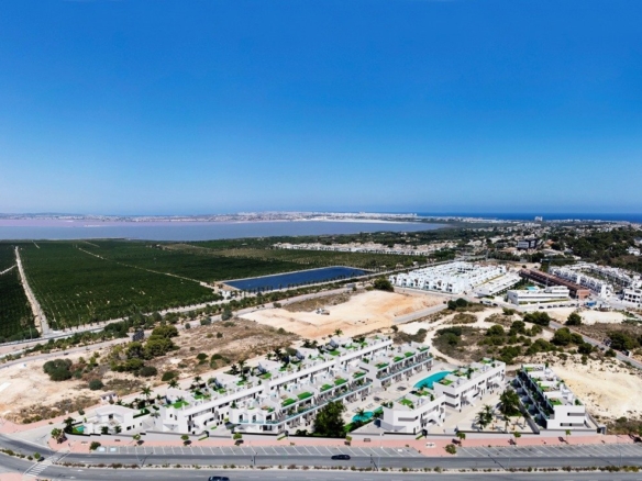 Nieuwbouw Wooncomplex in Los Balcones, Torreviejaja - foto 14
